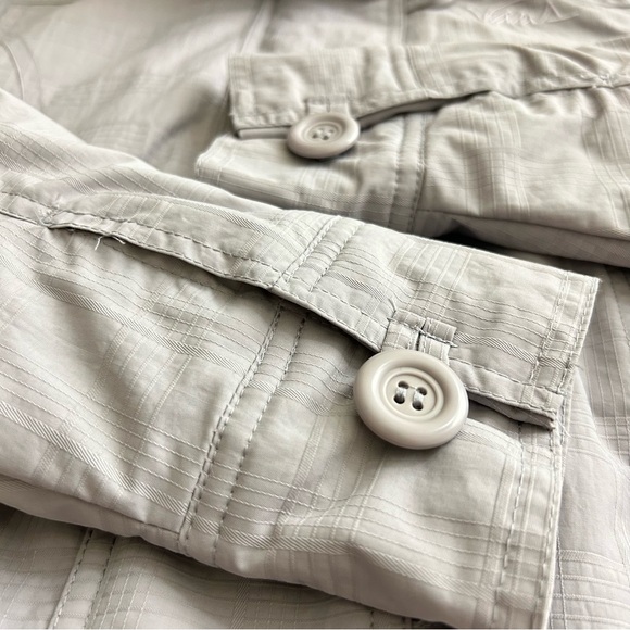 Vans Women’s Jacket with Hood. Size XS - Picture 6 of 9